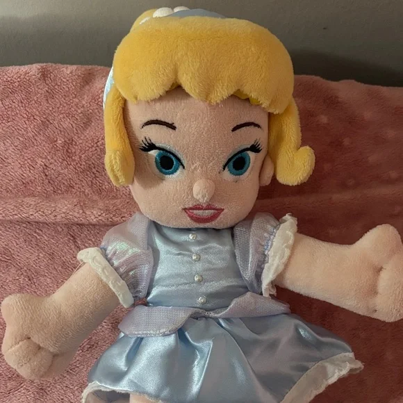 Disney Cinderella Plush Doll - Good Condition - Picture 3 of 7